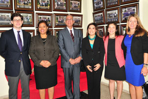 Mr. Roberto Aleu - World Bank Consultant; Mrs. Dulce Luciano - Director of the Financial Analysis Unit; Doctor Fidias Aristy - Chairman of the National Drug Council; Mrs. Ana Folgar - World Bank Consultant; Mrs. Alejandra Quevedo - World Bank Consultant; Mrs. Emily Reinhart - World Bank